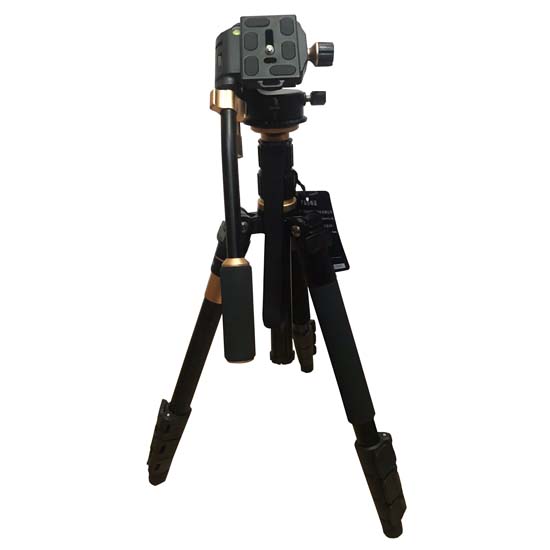 Tripod Camera type Q555V merk Beike