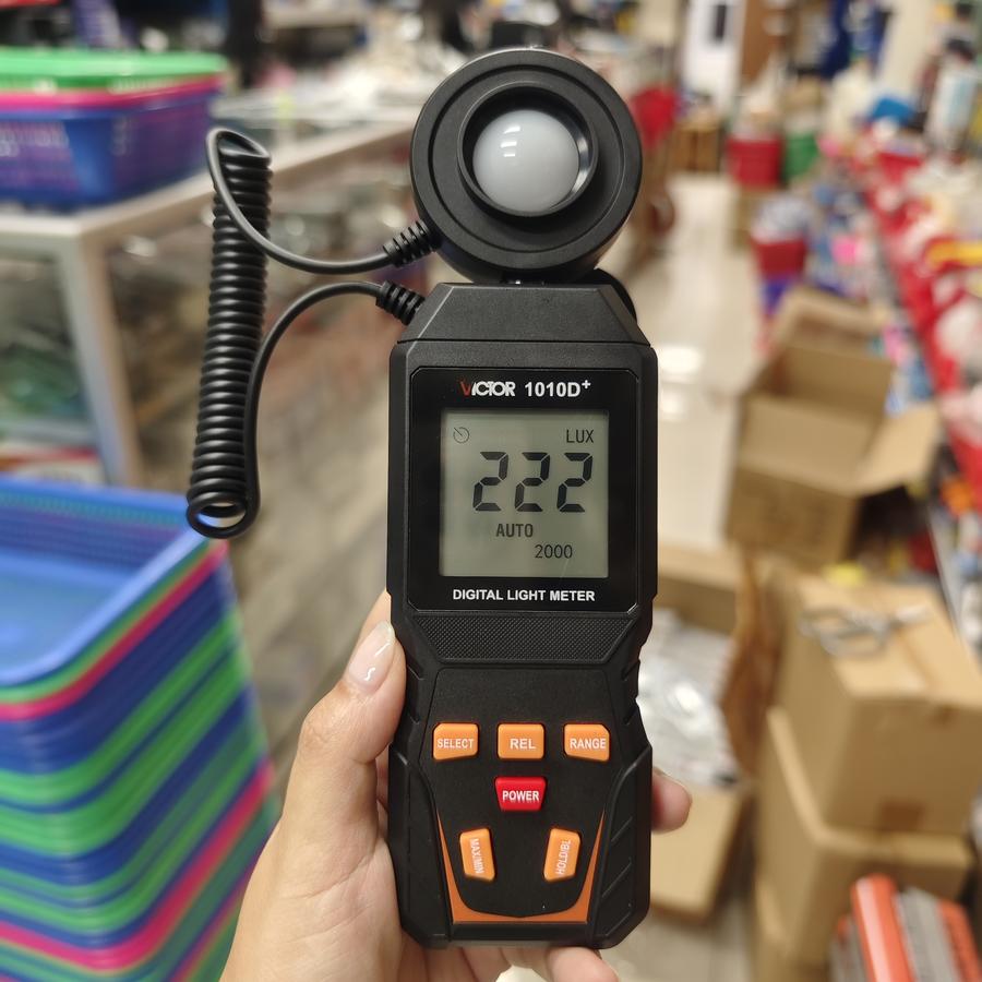 Lux Meter Victor 1010D